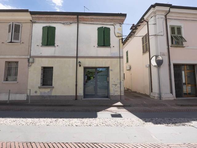 Locale Commerciale in affitto a Gatteo, Reggio Emilia