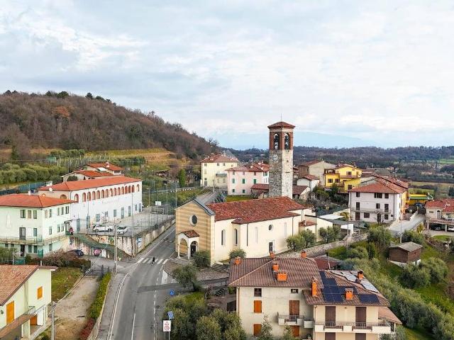 Locale Commerciale in affitto a Comunità montana della Valle Sabbia, Gavardo