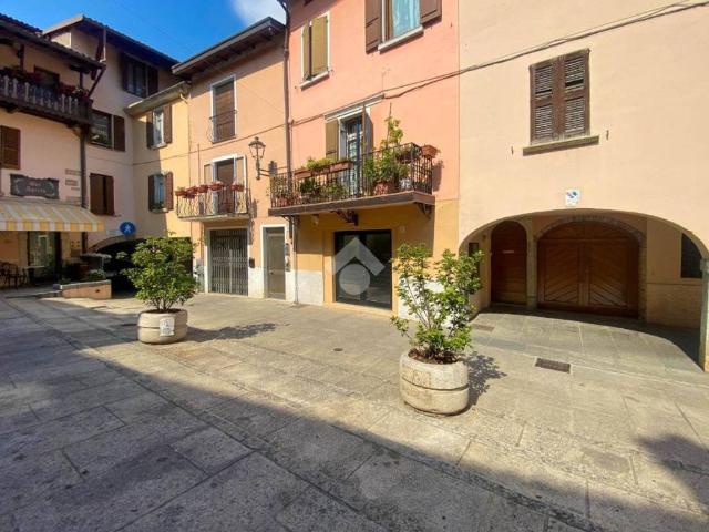 Locale Commerciale in affitto a Comunità montana della Valle Sabbia, Gavardo