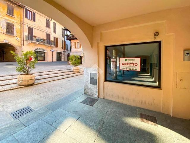 Locale Commerciale in affitto a Comunità montana della Valle Sabbia, Gavardo