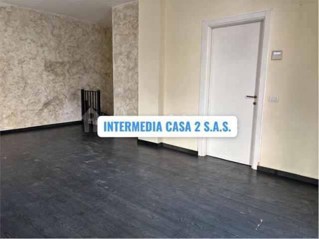 Locale Commerciale in affitto a Comunità Montana Valli del Verbano, Gavirate