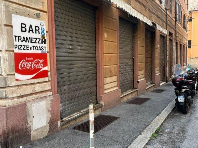 Locale Commerciale in affitto a Medio Ponente, Serra Riccò