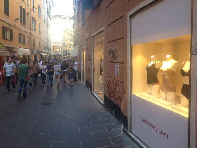Locale Commerciale in affitto a Centro Est, Serra Riccò