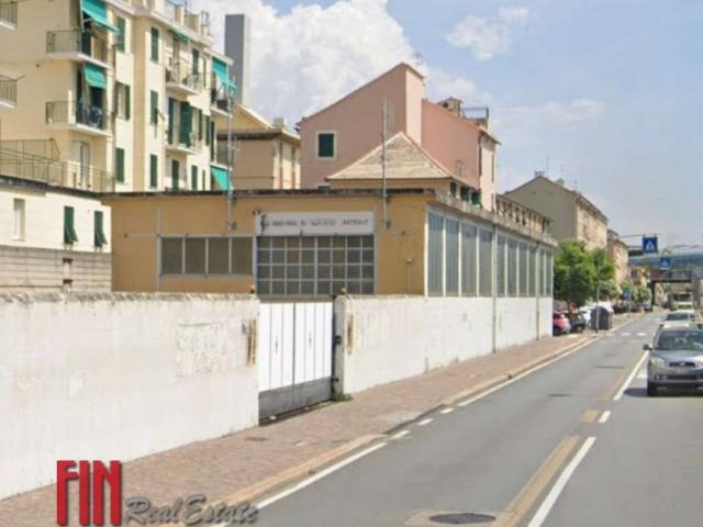 Locale Commerciale in affitto a Ponente, Serra Riccò