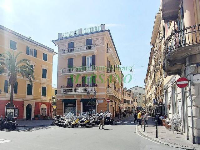 Locale Commerciale in affitto a Levante, Serra Riccò