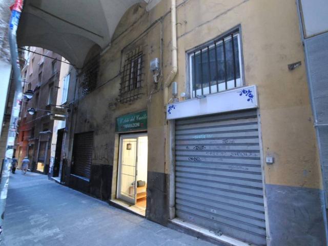 Locale Commerciale in affitto a Centro Est, Serra Riccò