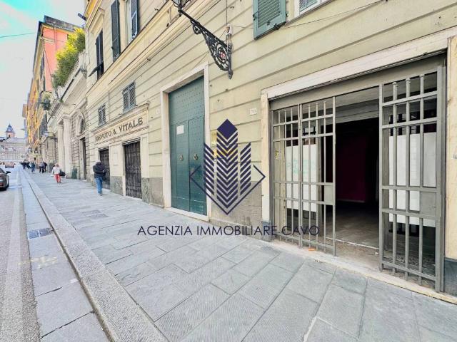 Locale Commerciale in affitto a Centro Est, Serra Riccò