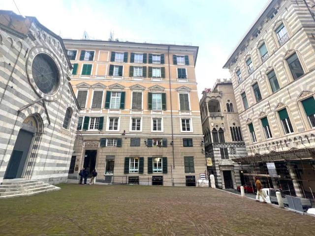 Locale Commerciale in affitto a Centro Est, Serra Riccò
