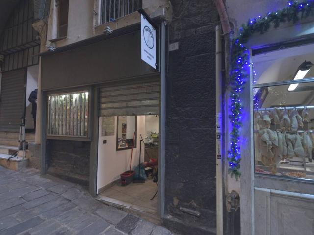 Locale Commerciale in affitto a Centro Est, Serra Riccò