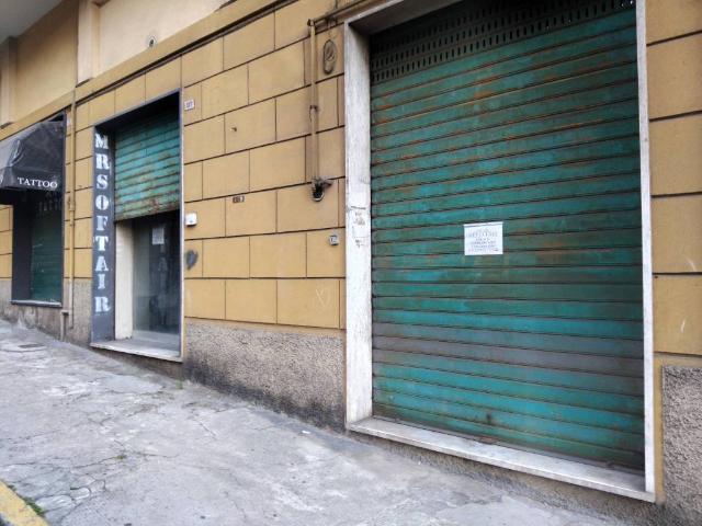 Locale Commerciale in affitto a Bassa Val Bisagno, Serra Riccò