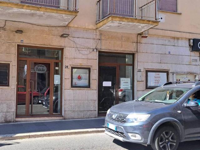 Locale Commerciale in affitto a Ville di Nemi, Roma Capitale