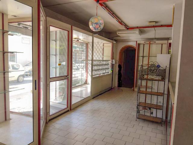 Locale Commerciale in affitto a Chianchitta, Giardini Naxos