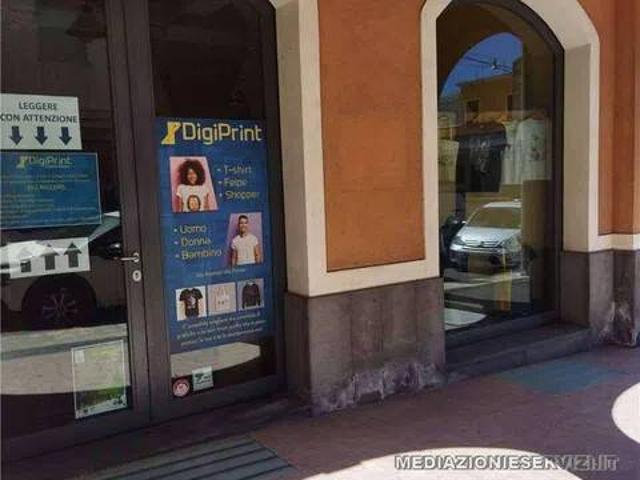 Locale Commerciale in affitto a Altarello, Giarre
