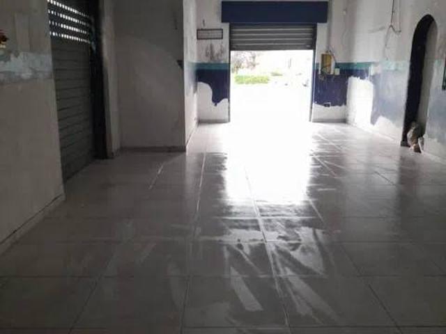 Locale Commerciale in affitto a Giugliano In Campania, Campania