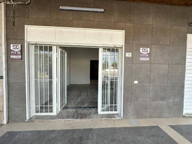 Locale Commerciale in affitto a Giugliano In Campania, Campania