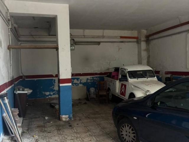 Locale Commerciale in affitto a Giugliano In Campania, Campania