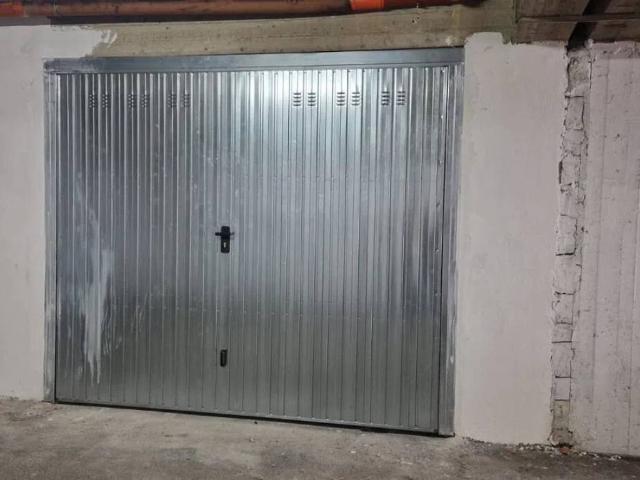 Locale Commerciale in affitto a Giugliano In Campania, Campania