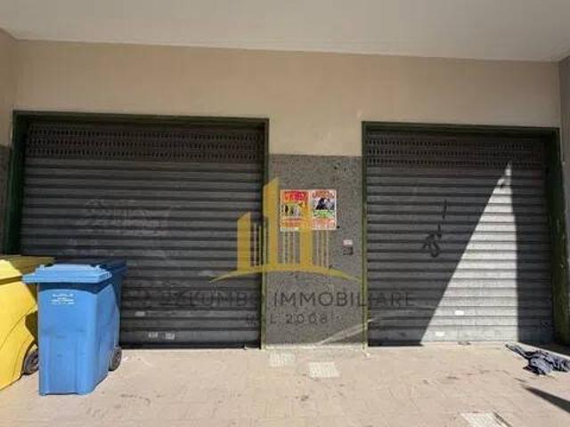 Locale Commerciale in affitto a Giugliano In Campania, Campania