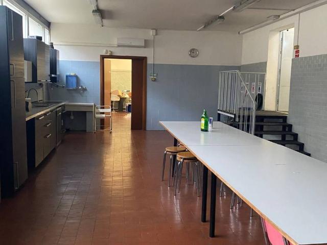 Locale Commerciale in affitto a Unione Terre di Pianura, Granarolo Dell'emilia