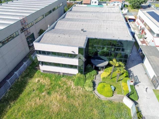 Locale Commerciale in affitto a Grezzago, Lombardia