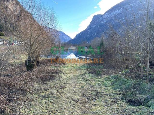 Locale Commerciale in affitto a Comunità Valsugana e Tesino, Grigno