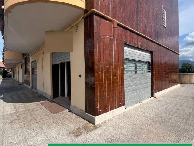 Locale Commerciale in affitto a Guidonia Montecelio, Roma Capitale