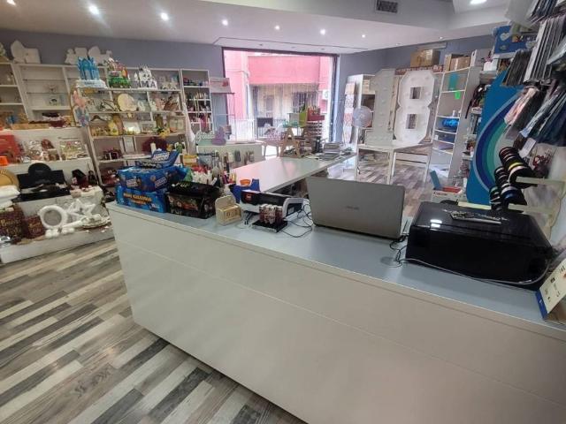Locale Commerciale in affitto a Guidonia Montecelio, Roma Capitale