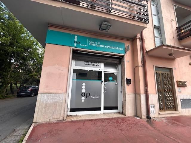 Locale Commerciale in affitto a Guidonia Montecelio, Roma Capitale