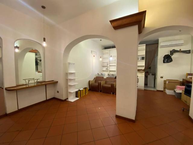 Locale Commerciale in affitto a Caramagnetta, Imperia