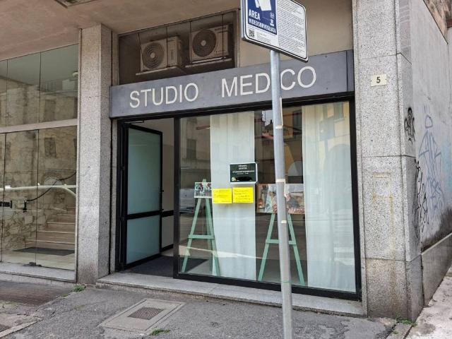 Locale Commerciale in affitto a Villa Romanò, Inverigo