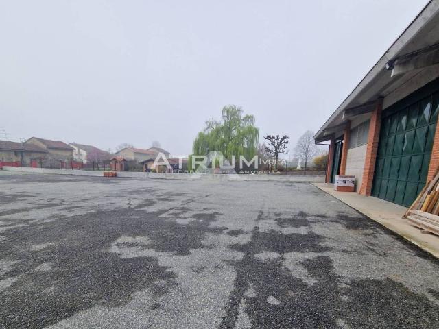 Locale Commerciale in affitto a Canton Gillio, Piemonte