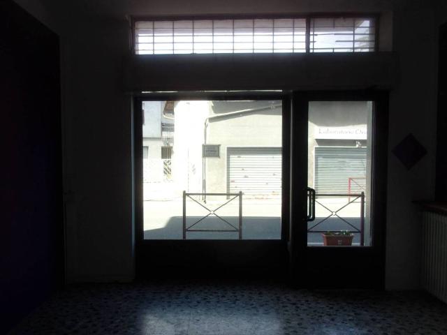 Locale Commerciale in affitto a Piemonte, Torino