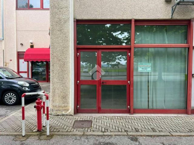 Locale Commerciale in affitto a Canton Gillio, Piemonte