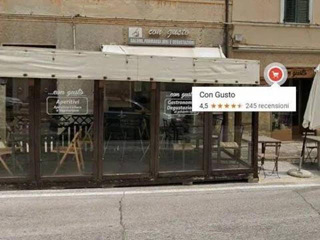 Locale Commerciale in affitto a Marche, Ancona