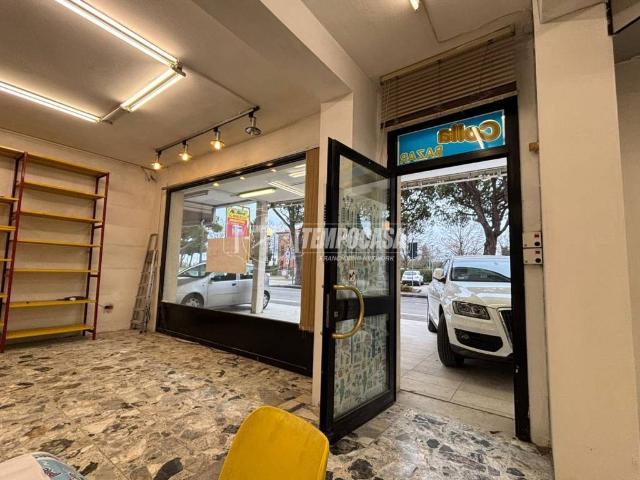 Locale Commerciale in affitto a Villaggio Ciano, Jesolo