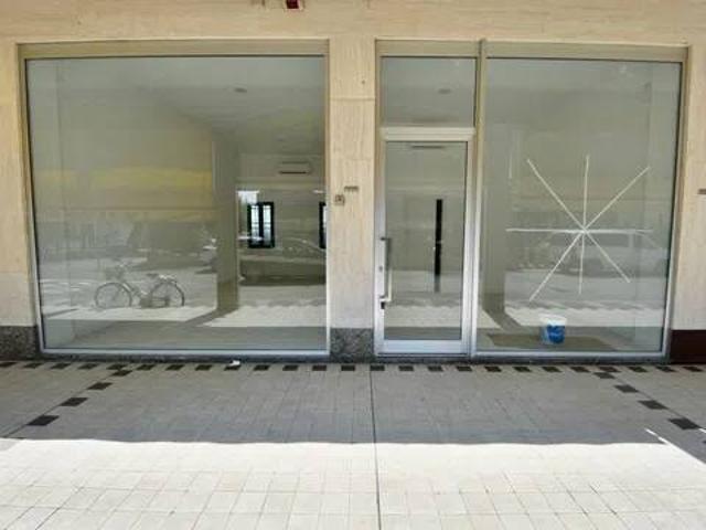 Locale Commerciale in affitto a Jesolo, Veneto