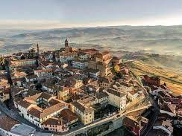 Locale Commerciale in affitto a Piemonte, Cuneo