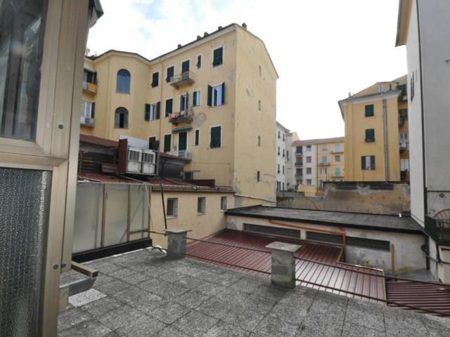 Locale Commerciale in affitto a Fabiano Alto, La Spezia