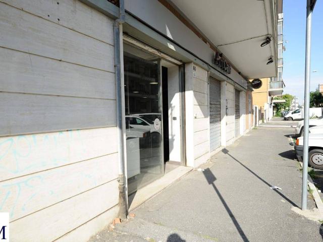 Locale Commerciale in affitto a Roma Capitale, Lazio
