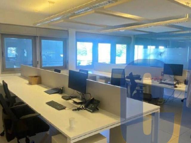 Locale Commerciale in affitto a Lainate, Lombardia