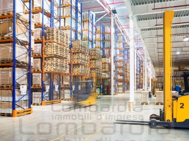 Locale Commerciale in affitto a Lainate, Lombardia