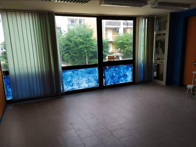 Locale Commerciale in affitto a Santo Spirito, Lanciano