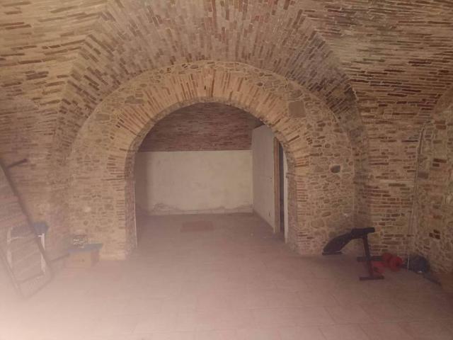 Locale Commerciale in affitto a Lancianovecchia, Lanciano