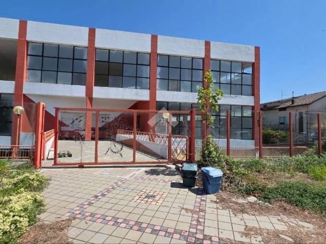 Locale Commerciale in affitto a Marcianese, Lanciano