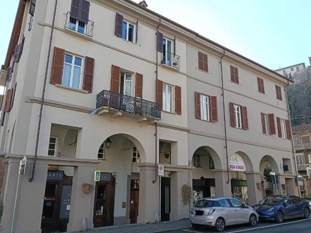 Locale Commerciale in affitto a Unione Montana di Comuni delle Valli di Lanzo, Ceronda e Casternone, Piemonte