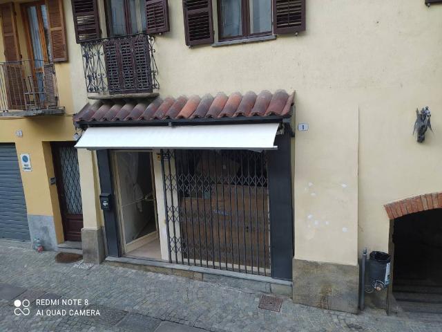 Locale Commerciale in affitto a Unione Montana di Comuni delle Valli di Lanzo, Ceronda e Casternone, Piemonte