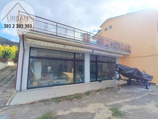 Locale Commerciale in affitto a Tornimparte, Abruzzo