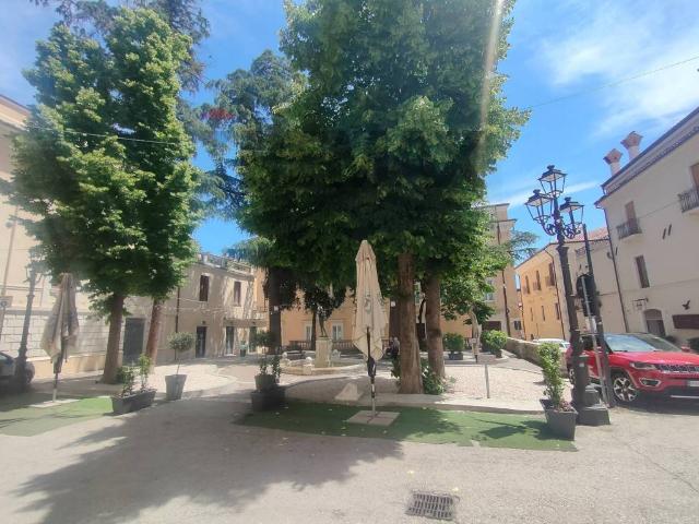 Locale Commerciale in affitto a Torretta, Tornimparte