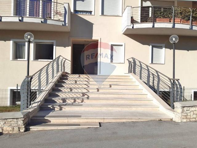 Locale Commerciale in affitto a Torretta, Tornimparte
