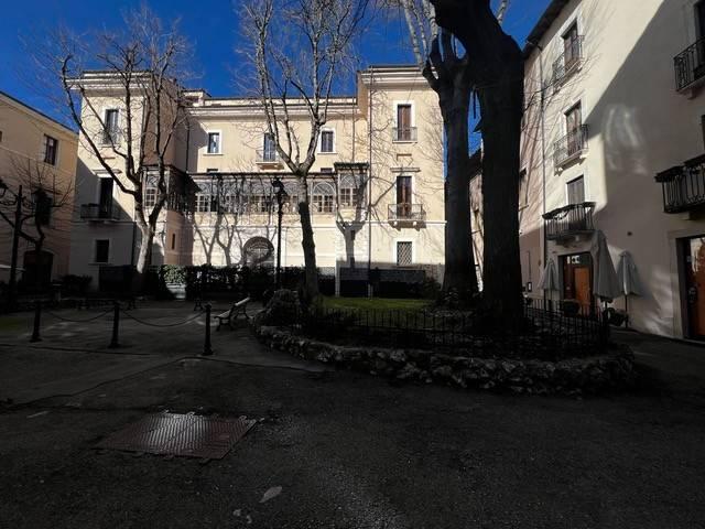 Locale Commerciale in affitto a Torretta, Tornimparte